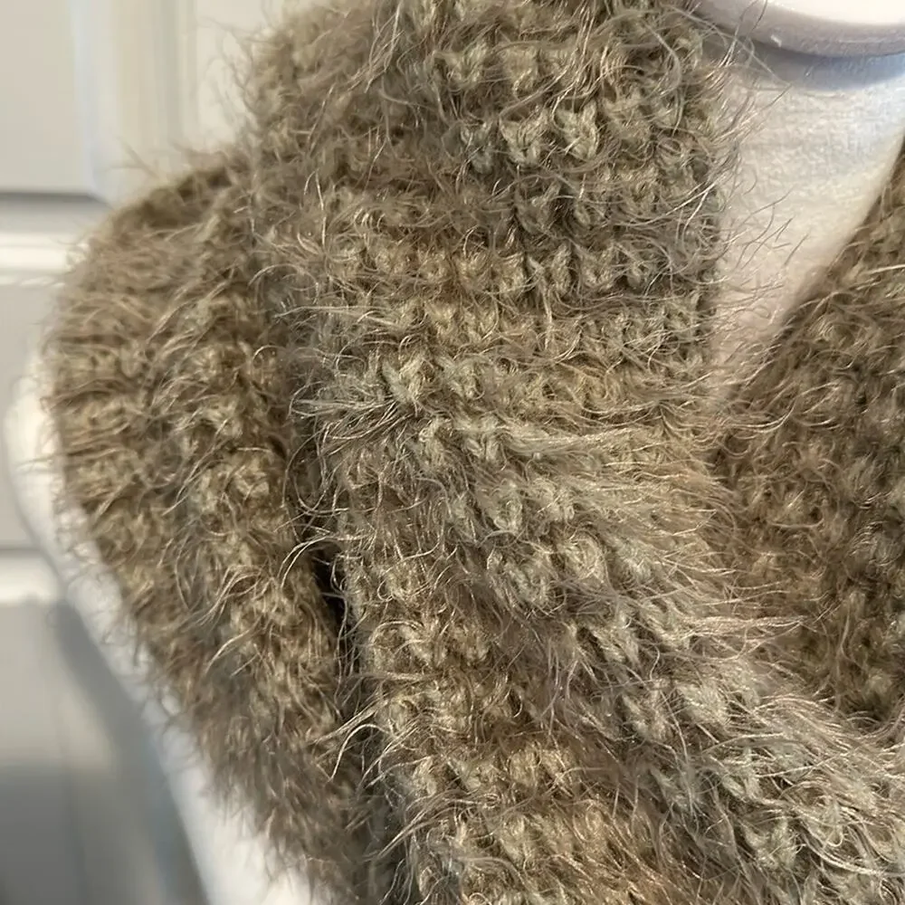 Simply Noelle‎ Fuzzy Knit Infinity Scarf NWOT